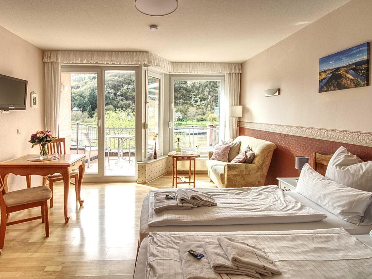 Ferienhaus Bullay Exterior photo